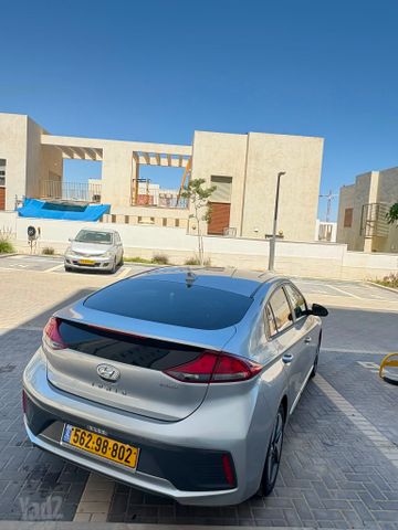 יונדאי איוניק