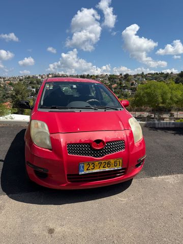 טויוטה יאריס