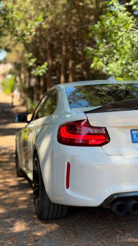 ב מ וו M2