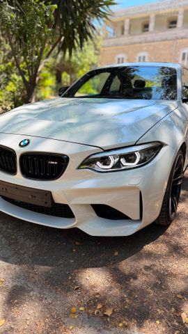ב מ וו M2