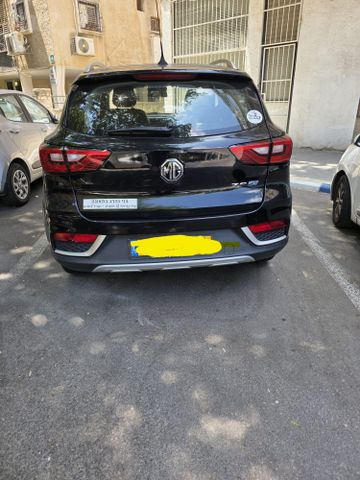 אם ג'י ZS