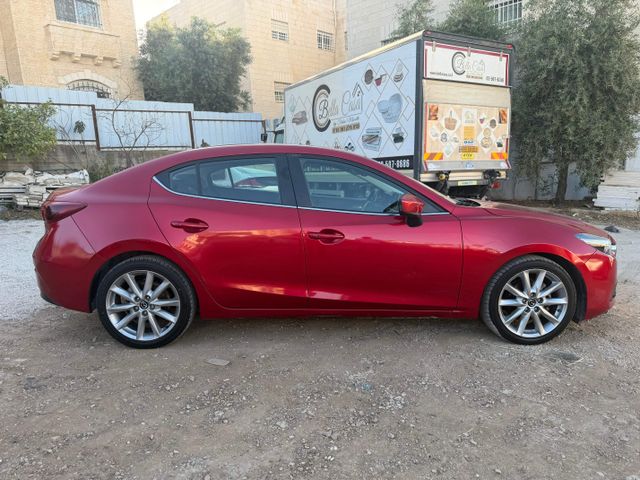 מאזדה 3