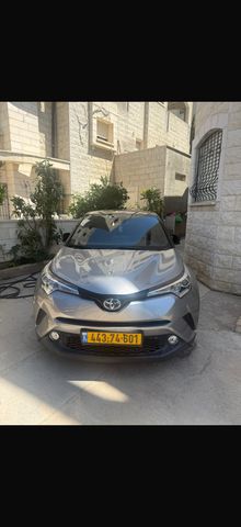 טויוטה C-HR