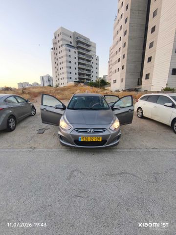 יונדאי אקסנט i25