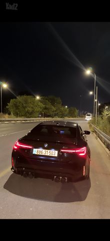 ב מ וו M4