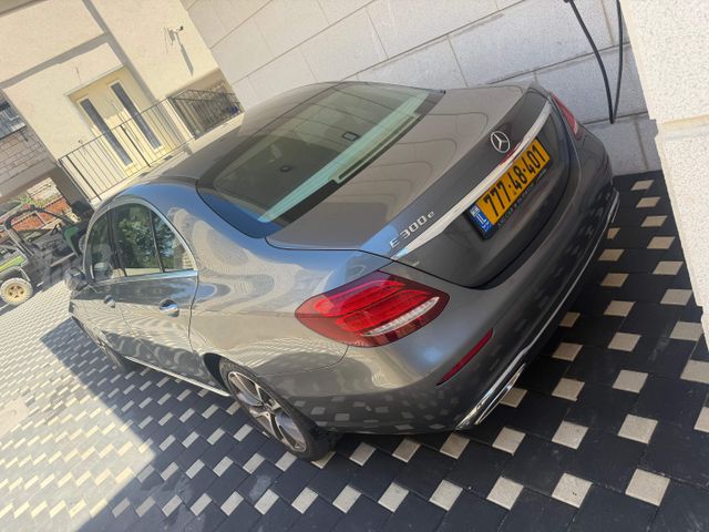 מרצדס-בנץ E-class