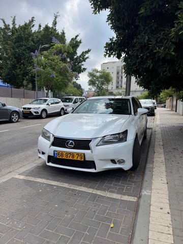 לקסוס GS
