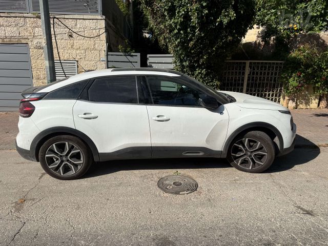 מודעת רכב סיטרואן e-C4