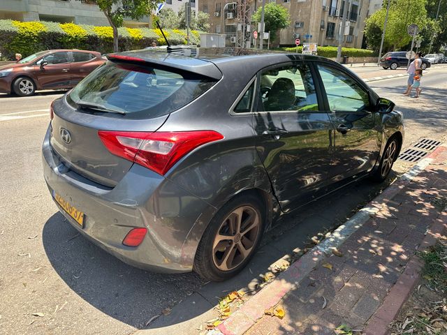 יונדאי i30