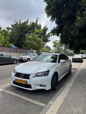לקסוס GS