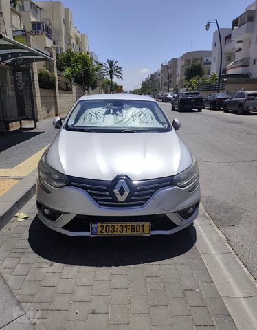 רנו מגאן