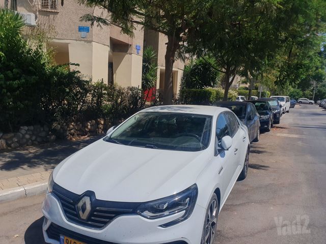 רנו מגאן
