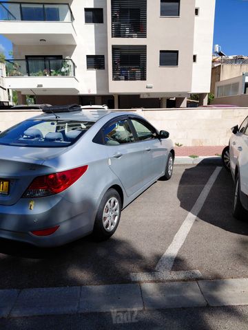 יונדאי אקסנט i25