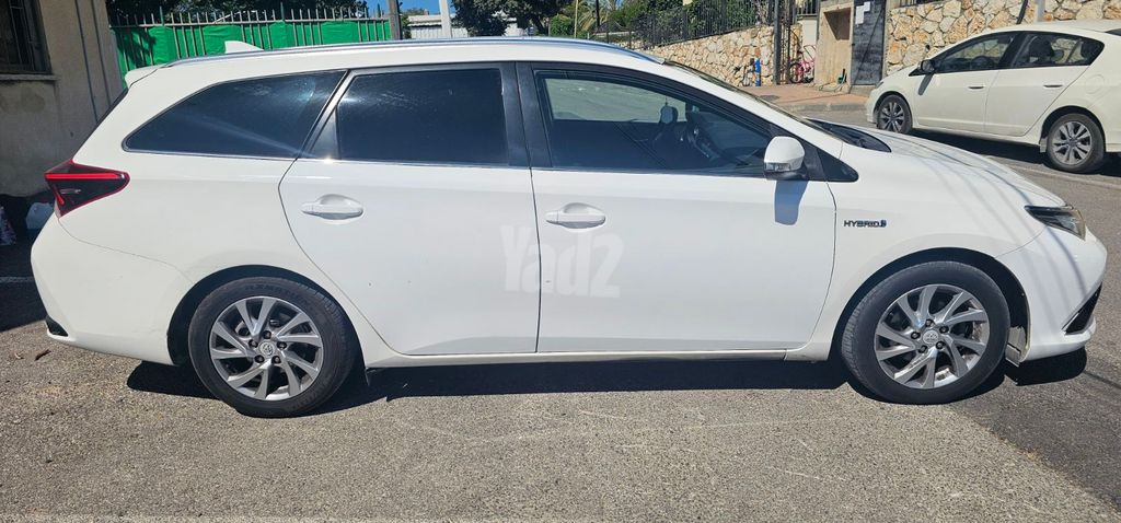 טויוטה אוריס
