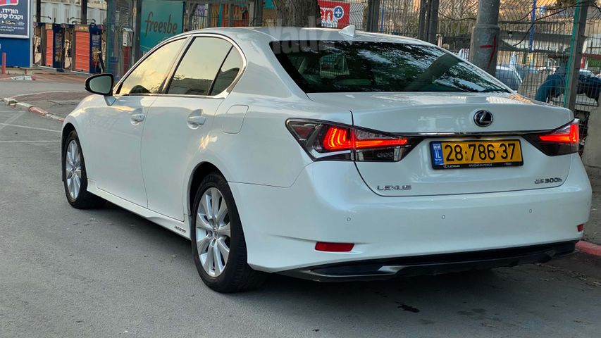לקסוס GS