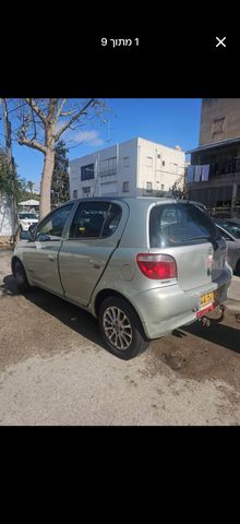טויוטה יאריס
