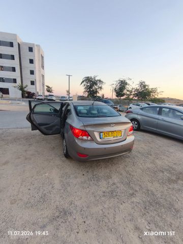 יונדאי אקסנט i25