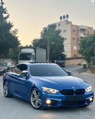 מודעת רכב ב מ וו סדרה 4