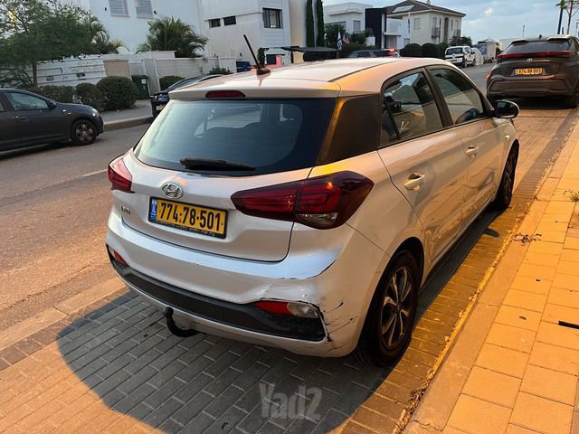 יונדאי i20