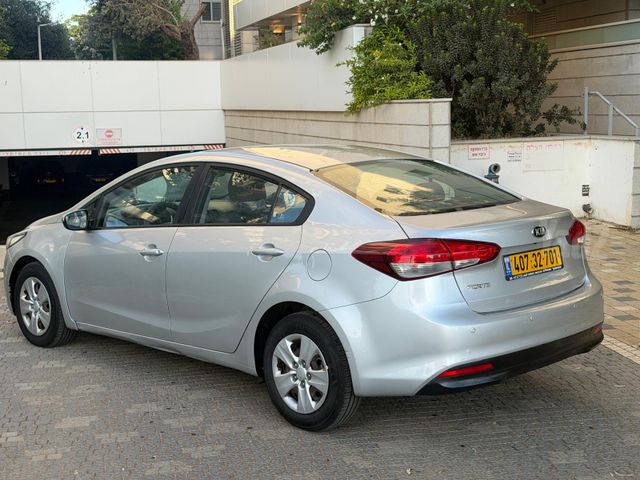 מודעת רכב קיה פורטה