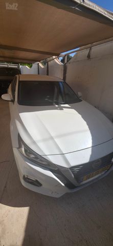מודעת רכב ניסאן אלטימה