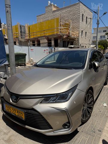 טויוטה קורולה