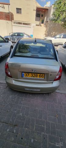יונדאי אקסנט i25