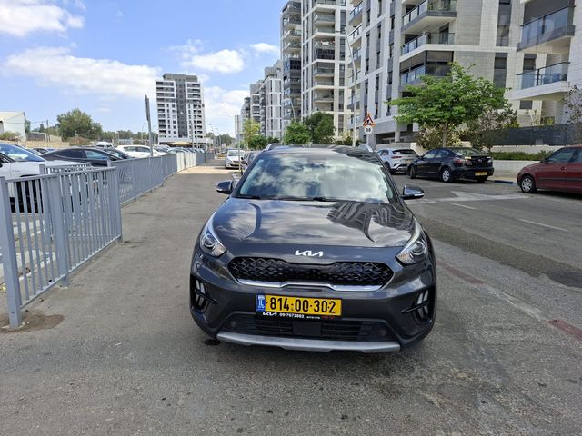 קיה נירו