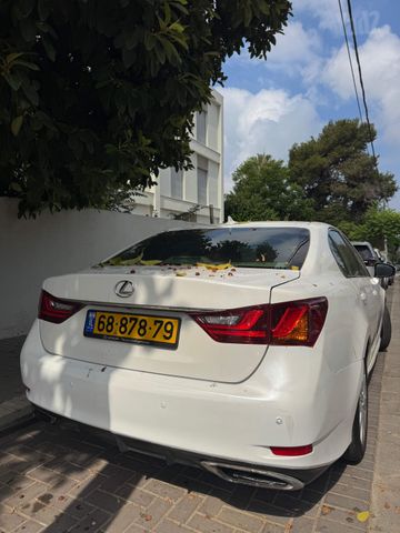 מודעת רכב לקסוס GS