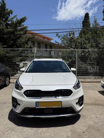 קיה נירו