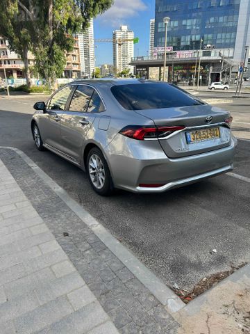 טויוטה קורולה