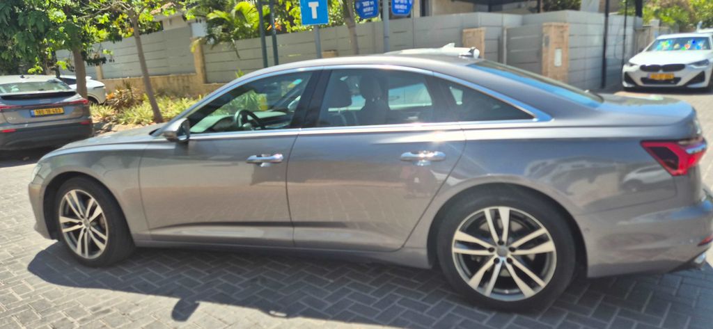 אאודי A6