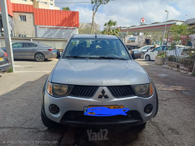 מיצובישי טרייטון / L200