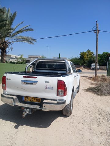 טויוטה היילקס