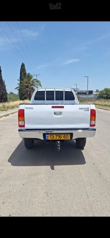 טויוטה היילקס