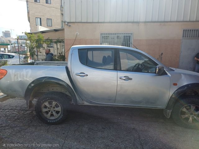 מודעת רכב מיצובישי טרייטון / L200