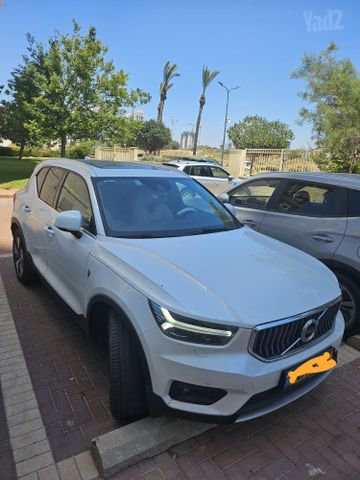 וולוו XC40