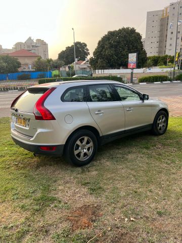 וולוו XC60
