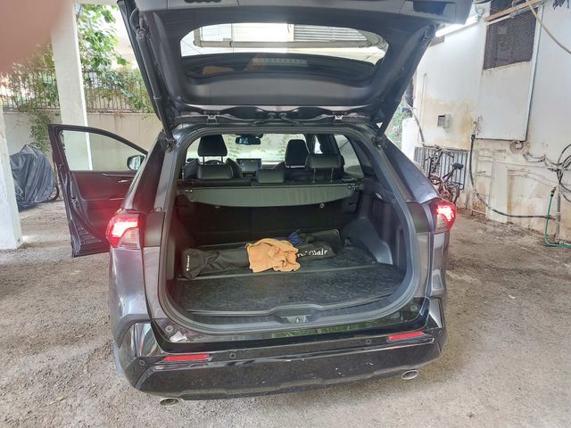 טויוטה RAV4
