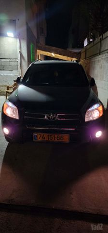 טויוטה RAV4
