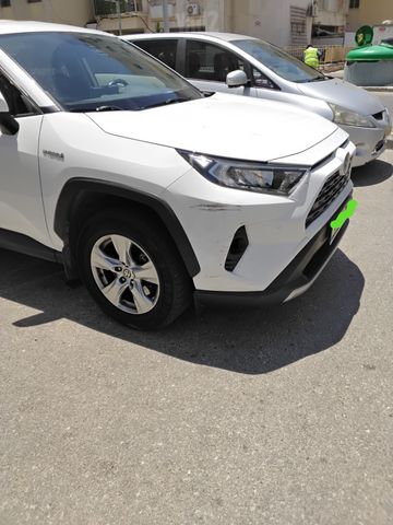 טויוטה RAV4