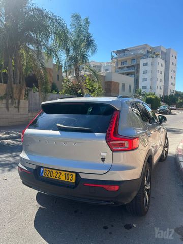 וולוו XC40