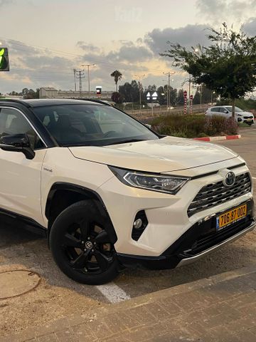 מודעת רכב טויוטה RAV4