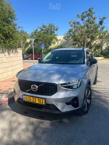 וולוו XC40