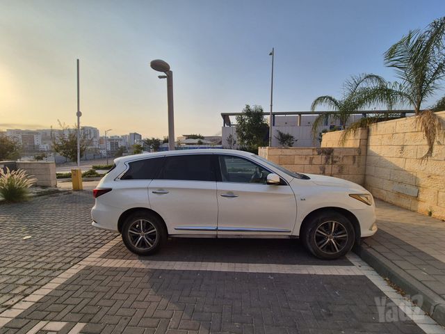אינפיניטי QX60
