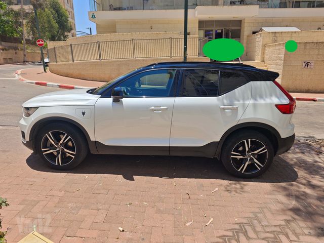 וולוו XC40