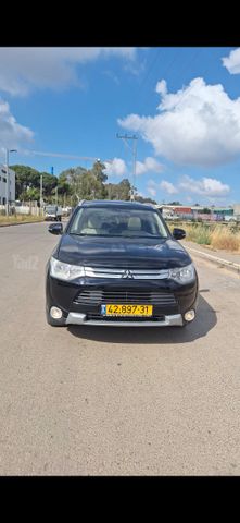 מיצובישי אאוטלנדר