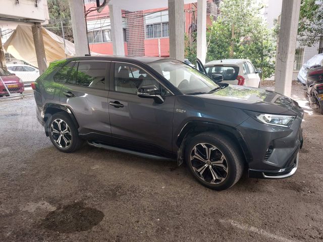 טויוטה RAV4