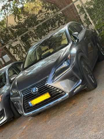 לקסוס NX