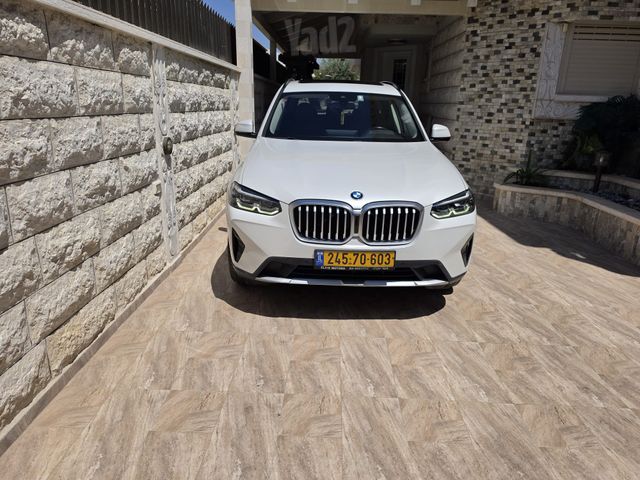 ב מ וו X3